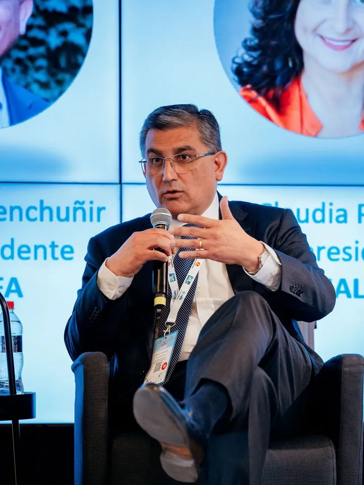 Patricio Huenchuñir, ASILFA